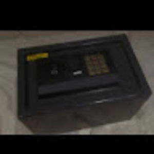 Meet your Posher, Raymond